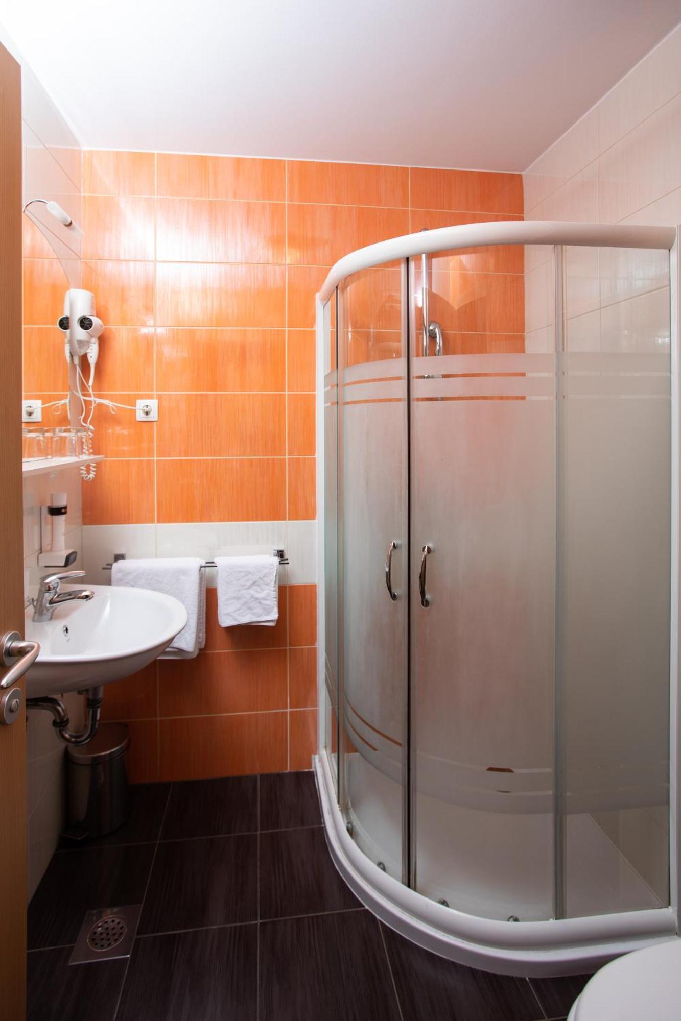 Rooms En Krajcar Cerknica Εξωτερικό φωτογραφία
