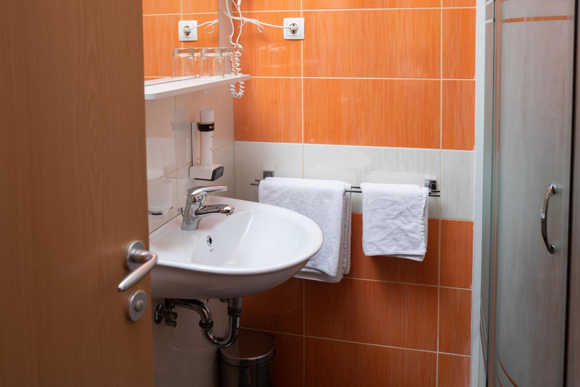 Rooms En Krajcar Cerknica Εξωτερικό φωτογραφία